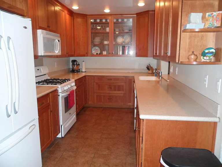 809 Neal Dow Ave — Photo 6