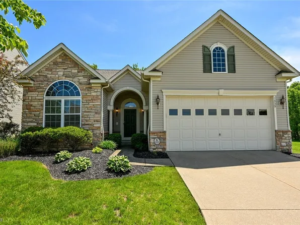 9339 Sasha Ct, Twinsburg, OH 44087