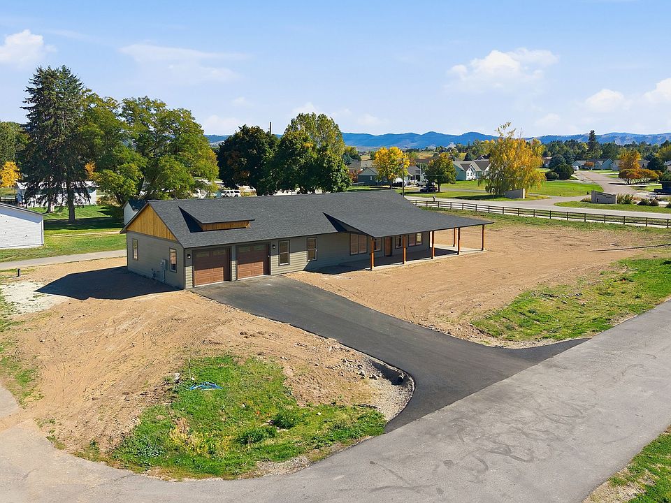 1st image of 206 Lore Ln