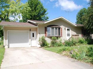 221 S Cline St, Wadena, IA 52169