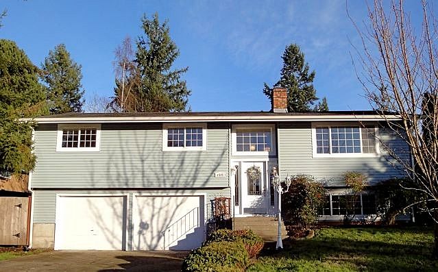 1st image of 6588 Helena Dr NE