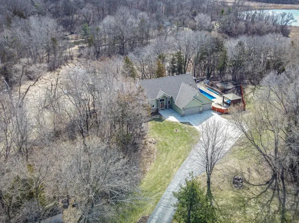 20881 Lake Ridge Dr, Prior Lake, MN 55372