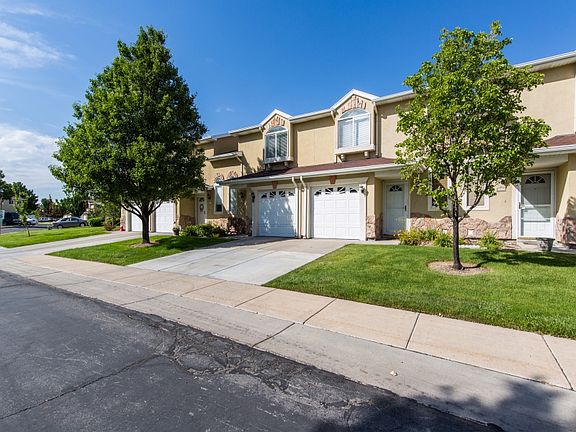 2nd image of 6827 Florentine Way