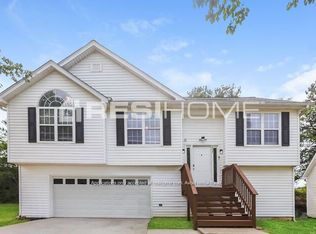 2537 Field Spring Dr, Lithonia, GA 30058