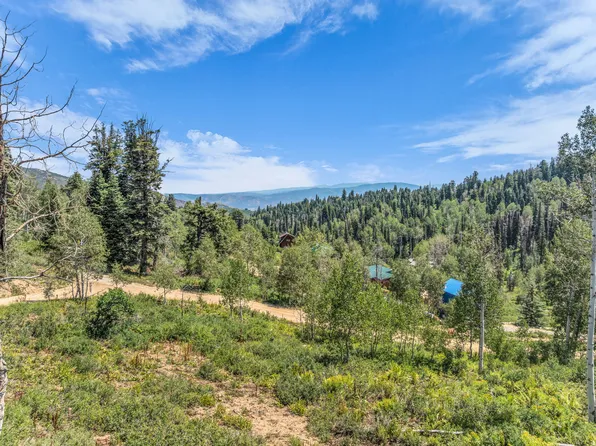 1365 W Navajo Rd, Coalville, UT 84017
