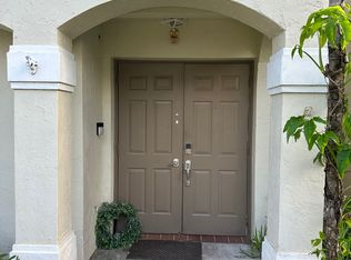 405 NW 109th Ave, Pembroke Pines, FL 33026