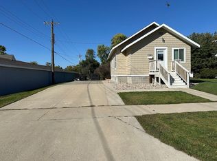 1315 11th Ave SE, Aberdeen, SD 57401