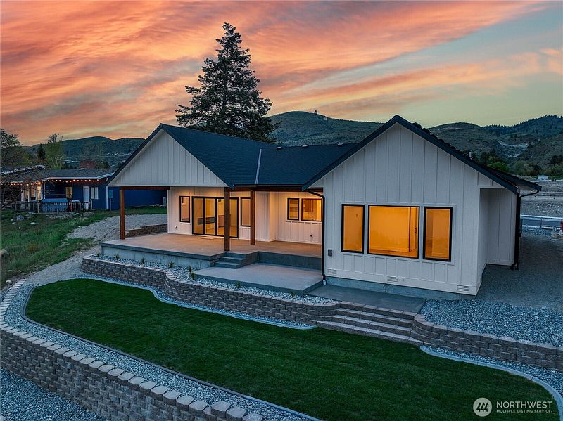 3rd image of 548 Harvest Ridge Drive