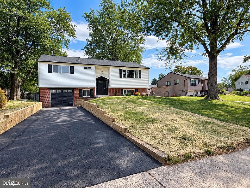 1st image of 262 Lea Ln