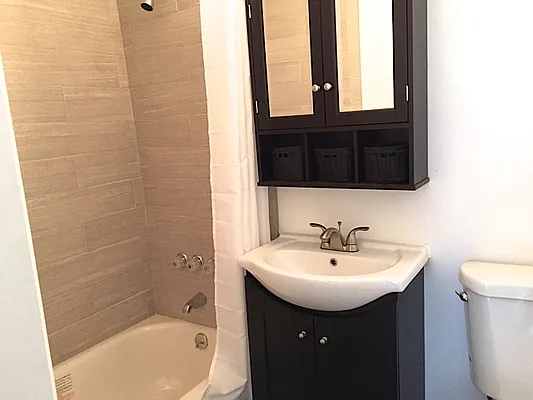 Rented by Friedman Roth Realty | media 17