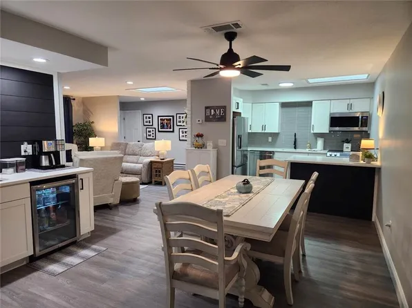 601 Pocasset Ct, Warwick, RI 02886