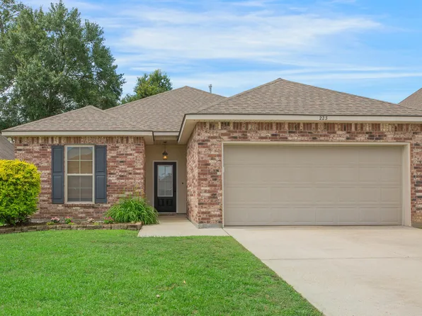 223 Moss Bluff Dr, Lafayette, LA 70507