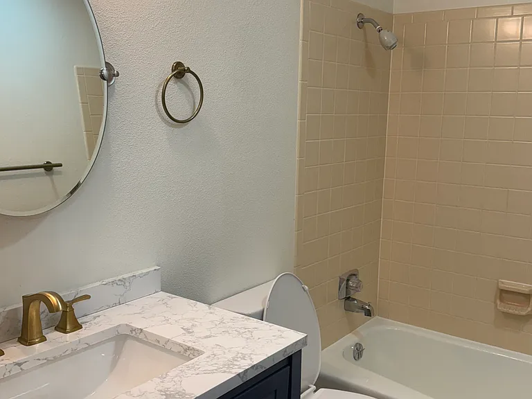 5520 Townsend Pl #B — Photo 16