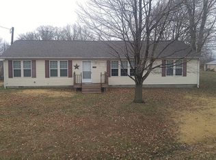 501 Champion Dr, West Salem, IL 62476