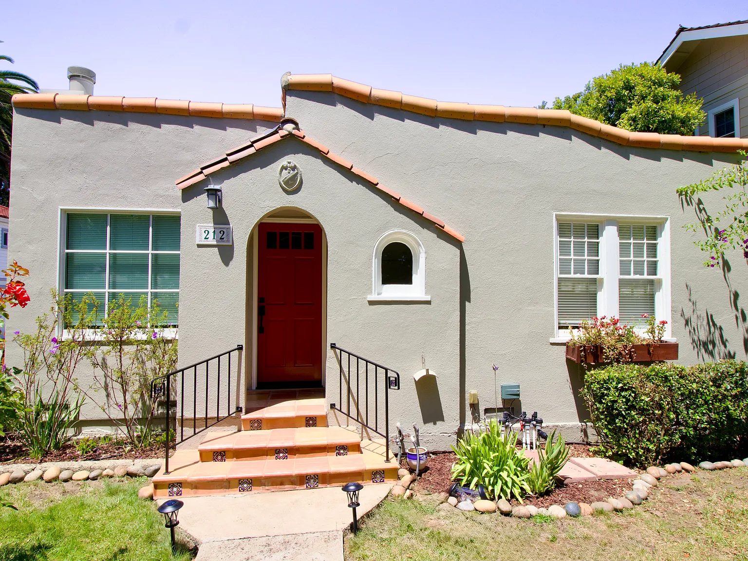 2 bed, 790 sqft, $4,800 — Photo 2