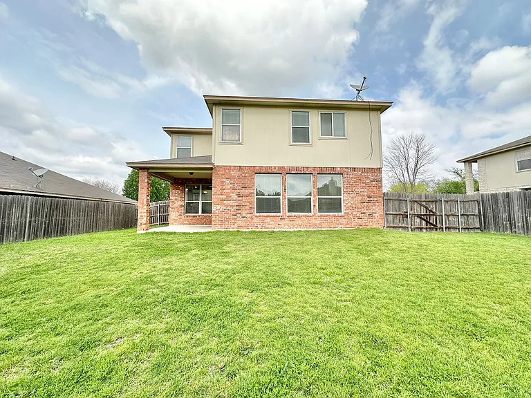 1806 Lobrecht Ct — Photo 40
