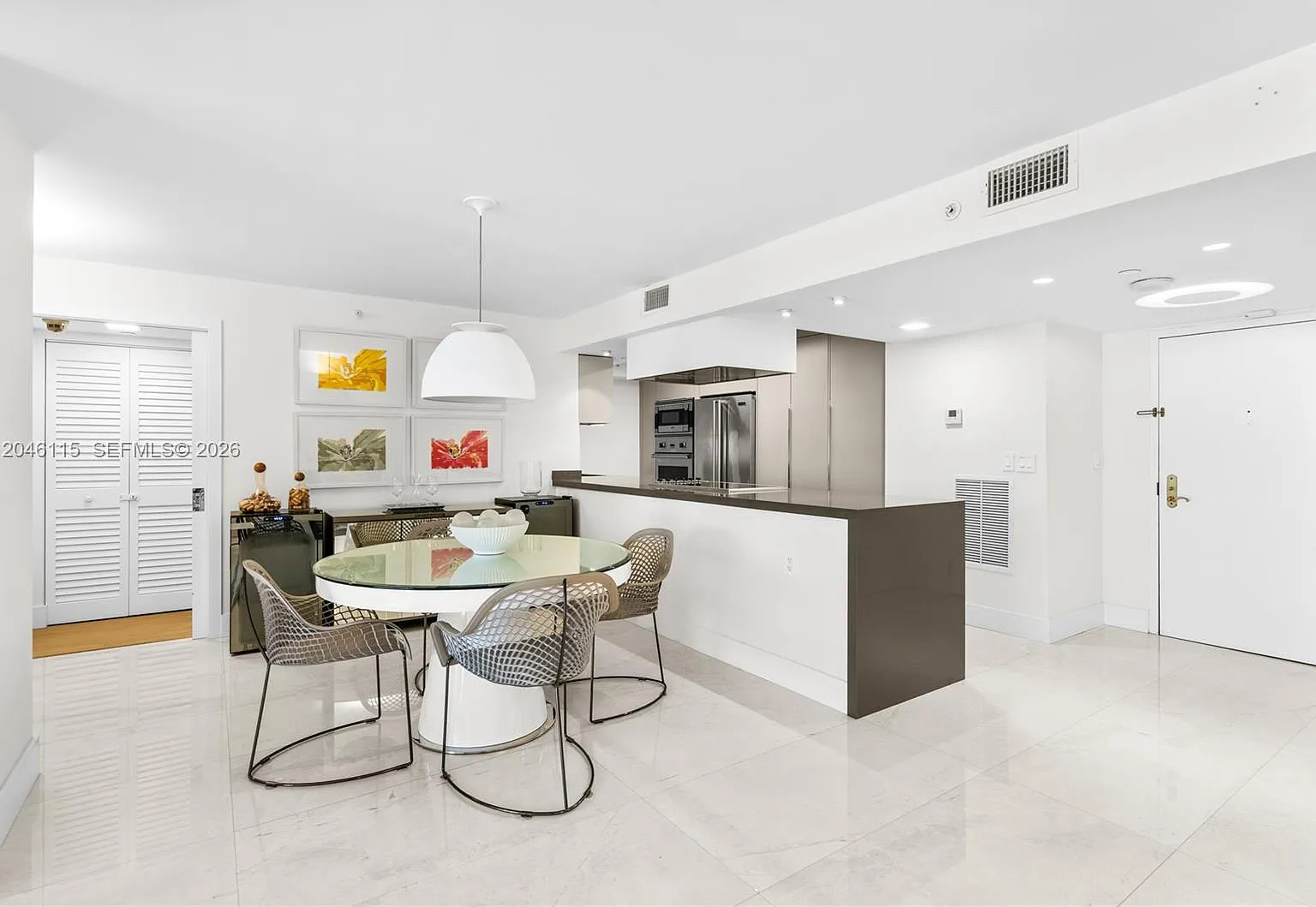 Lexcellence Condo — Photo 4