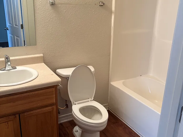 5511 Quail Creek Cir — Photo 11