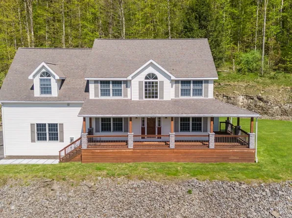 17 Dau Ct, Binghamton, NY 13904