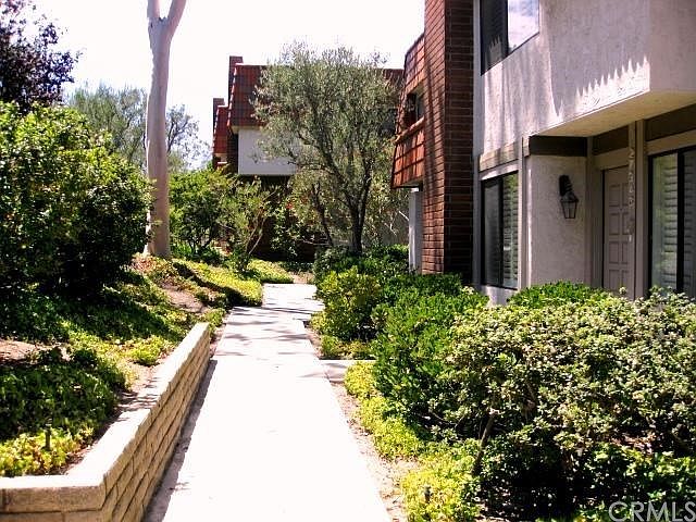 2nd image of 27941 Ridgebluff Ct