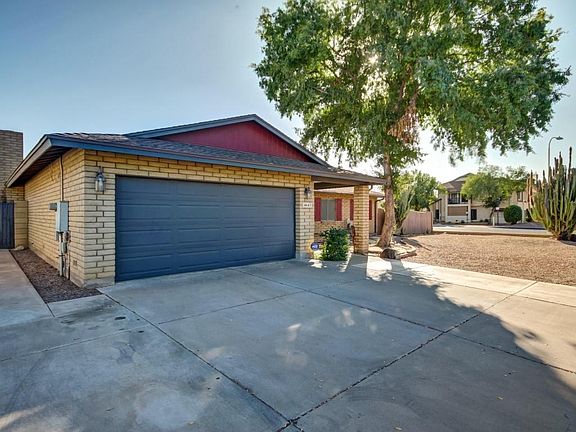 3rd image of 4643 W Golden Ln