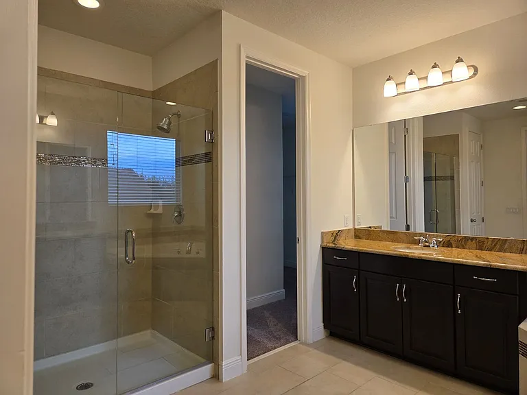 9240 Woodcrane Dr — Photo 39