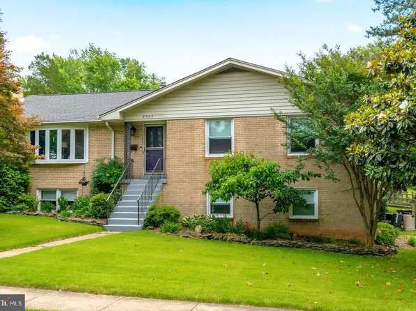 8905 Hazel Dr, Manassas, VA 20110