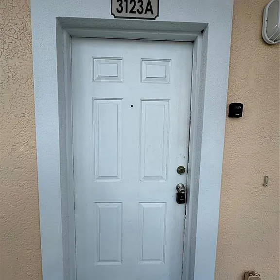 3123 Sun Lake Ct #A — Photo 2