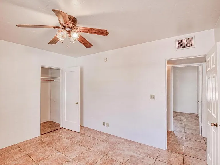 1304 E Linden St #1 — Photo 39