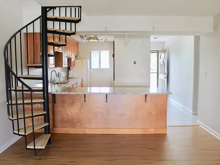 3200 Lynnhaven Dr #309 — Photo 24