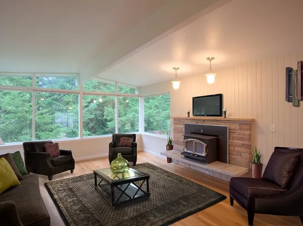16015 SE 43rd St, Bellevue, WA 98006
