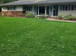 24410 Bloomington Dr, Franklin, MI