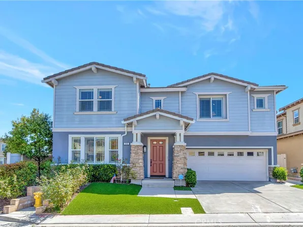 302 Summit Crest Dr, Lake Forest, CA 92630