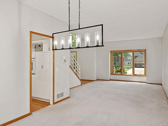 5th image of 4720 Goldenrod Ln N