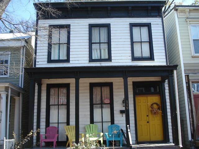 1st image of 119 S Laurel St
