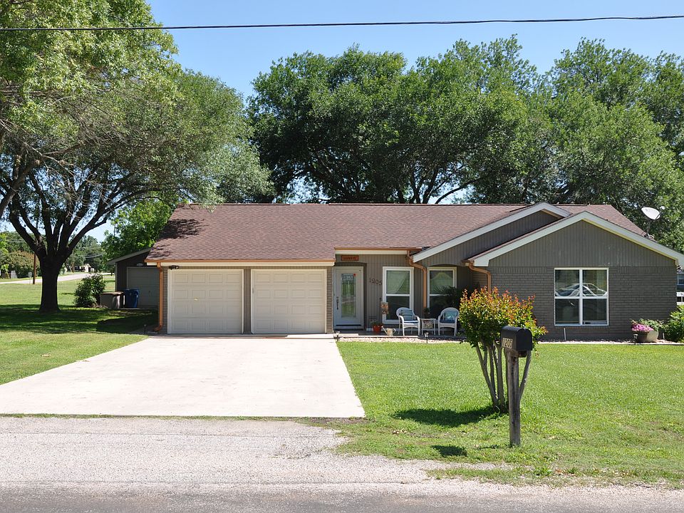 1st image of 1205 Highland Dr