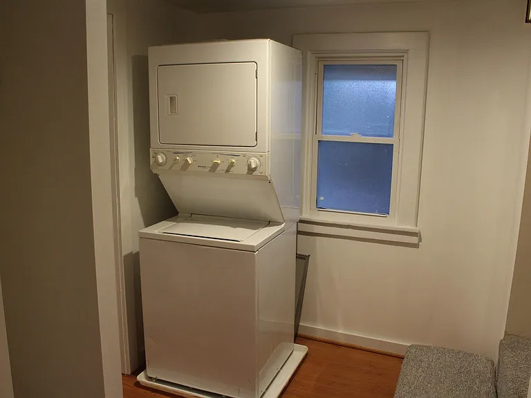 350 Caroline St #2 — Photo 9