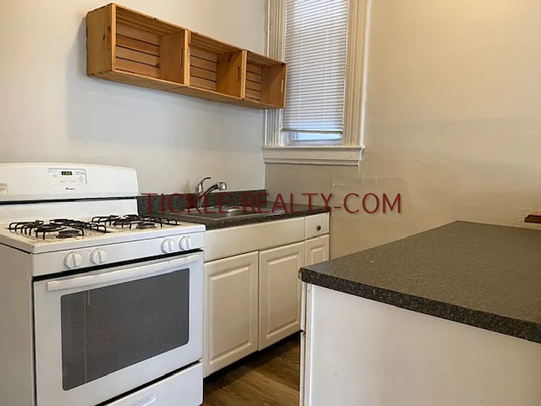 459 Meigs St — Photo 7