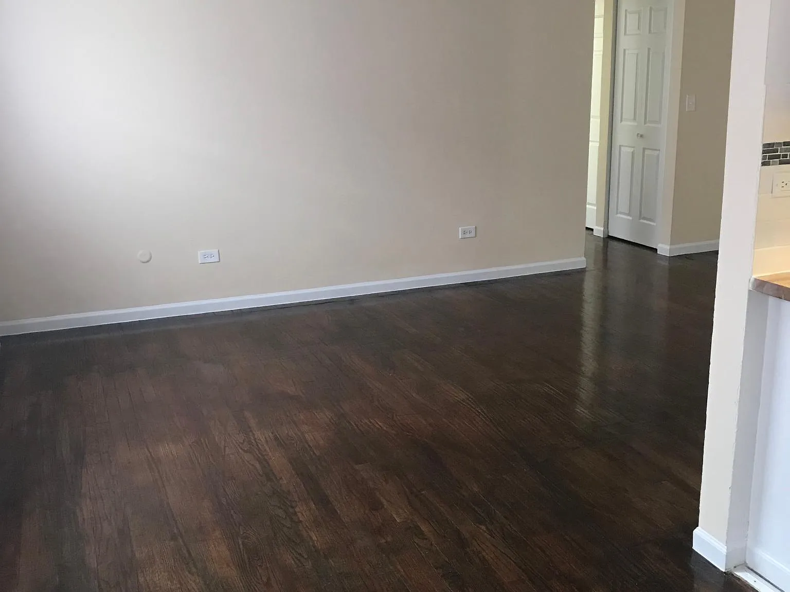 6030 N Kenmore Ave — Photo 4