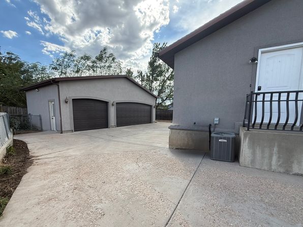 1152 E Sterling Dr