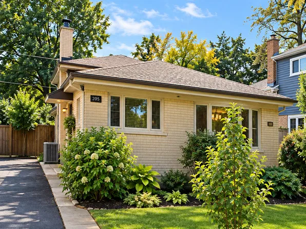 205 Glenview Rd, Glenview, IL 60025