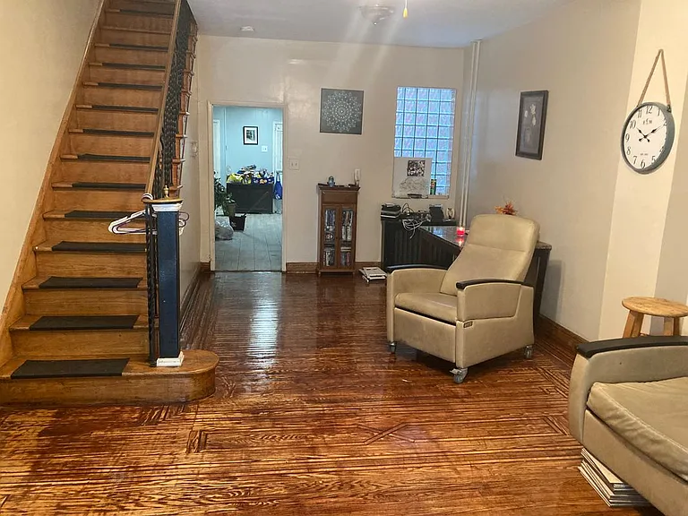 1237 Morton St — Photo 1