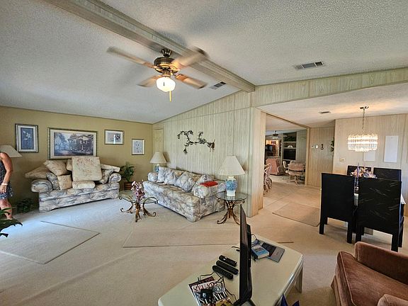2nd image of 7934 SE Saratoga Drive