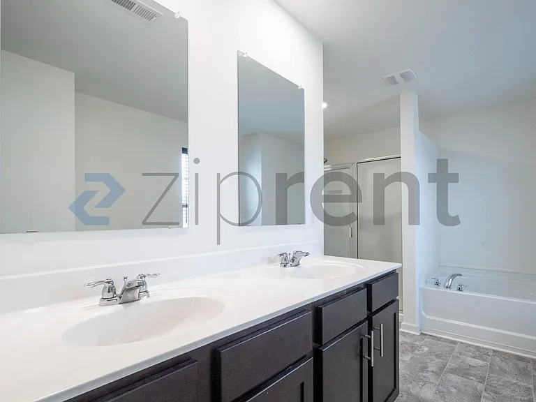 22693 Joselyn Green Dr — Photo 16