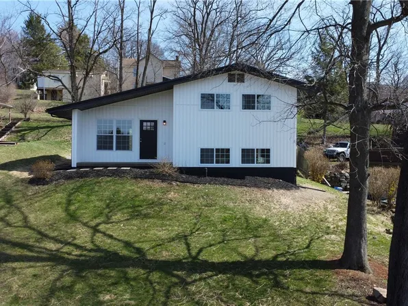 2017 S Pittsburgh St, Connellsville, PA 15425