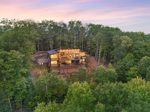 417 Bill Claypool Dr, Blue Ridge, GA 30513