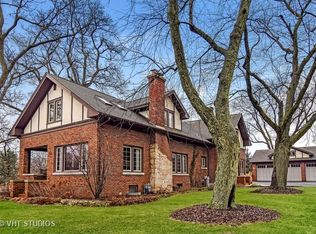 28W010 Garys Mill Rd, Winfield, IL 60190