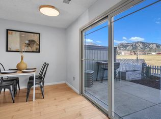 755 W Moorhead Cir #b, Boulder, CO 80305