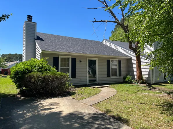 2314 Villa Dr, Kinston, NC 28504