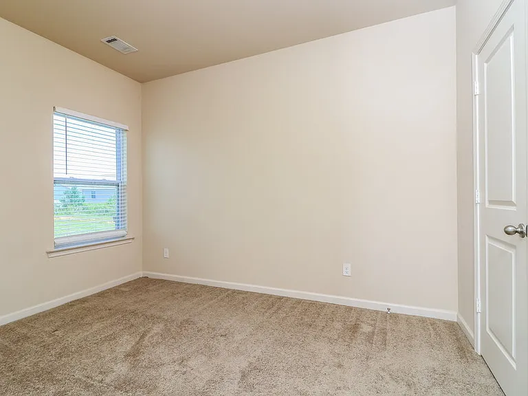 108 Innis Brook Cir — Photo 14